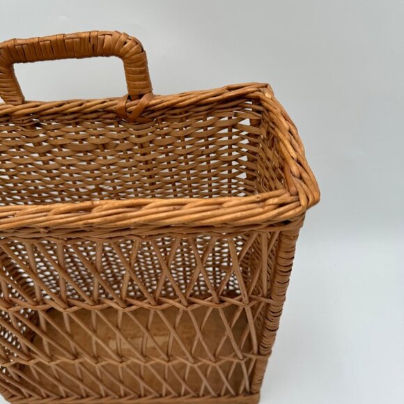 VTG Splint Wood Hand Crafted Wall Basket Organizer Magazine Mail French Country - Picture 3 of 16